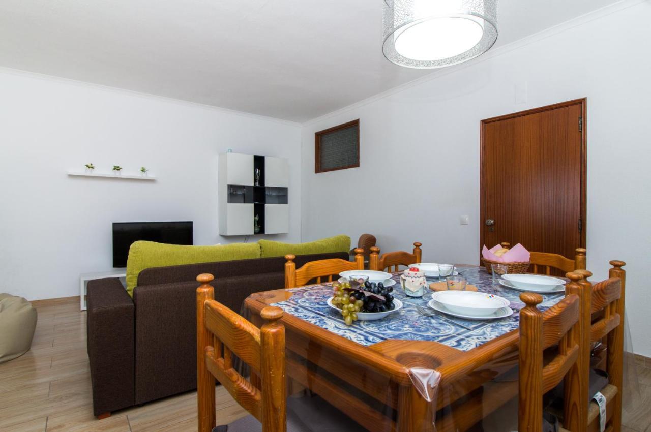 Ocean View - Pool And Sea View & Center Apartment